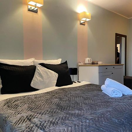 イノブロツワフ Rynek 14 & Restaurant Bed & Breakfast エクステリア 写真