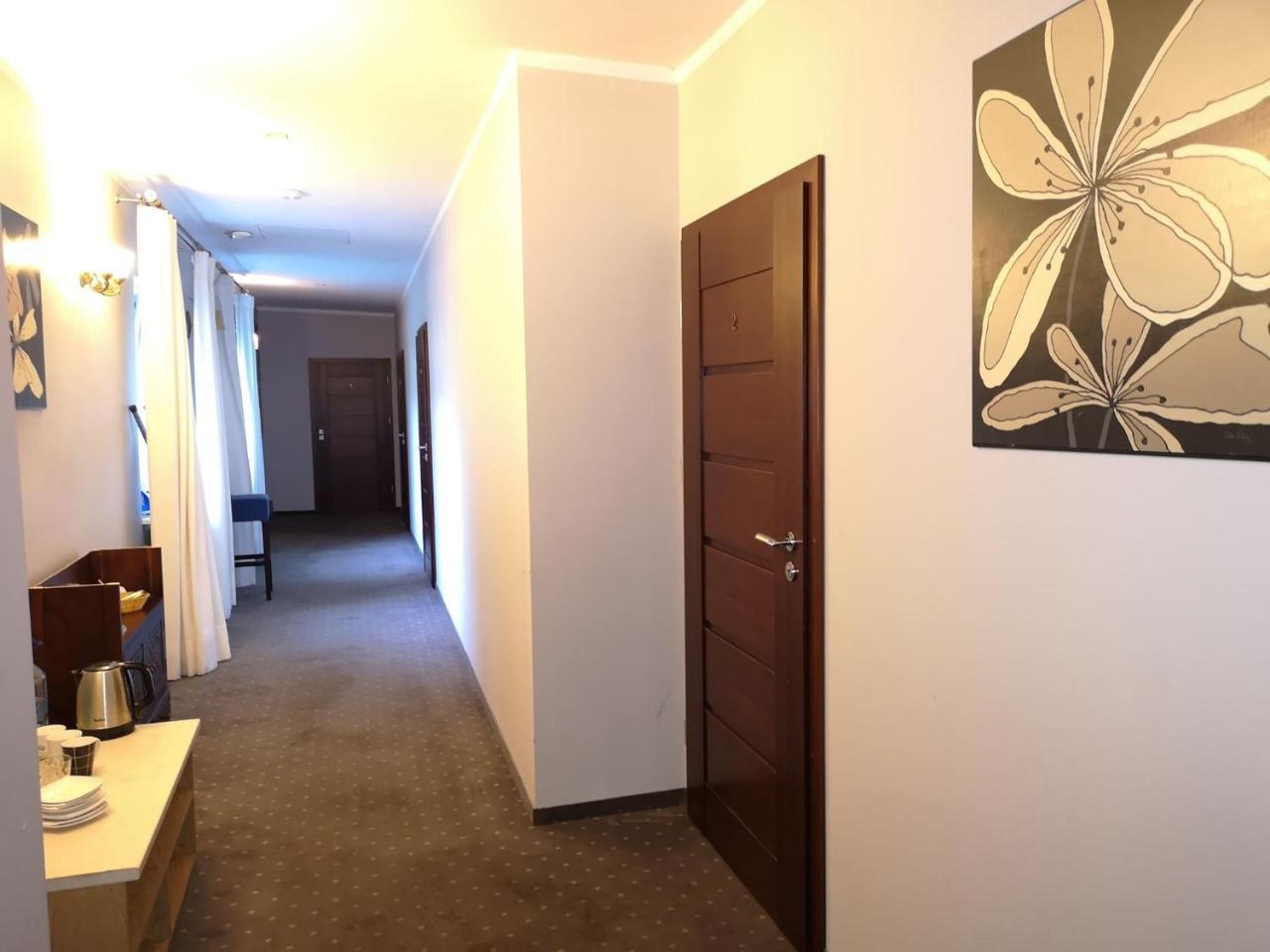 イノブロツワフ Rynek 14 & Restaurant Bed & Breakfast エクステリア 写真